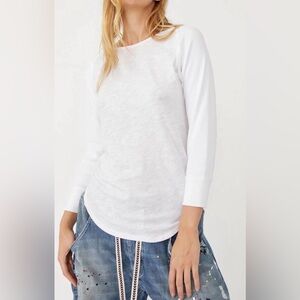 🆕 NWT- Free People Batter Up White 3/4 Sleeve Tee. Size Small.